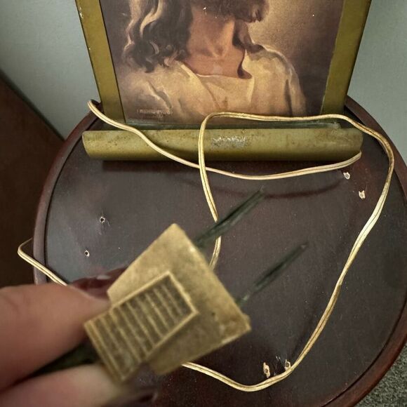 Vintage Jesus Plug In Wall Light - Picture 7 of 13